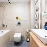 Lejlighed Days - One-bedroom With Balcony, Garage & 250 Mbs Wifi