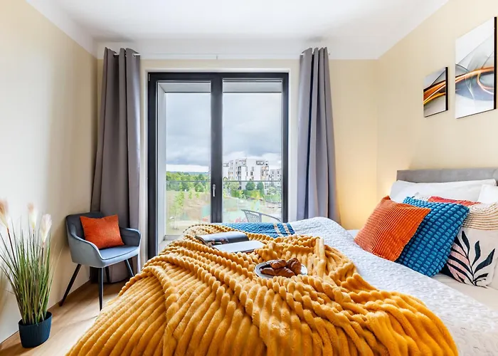 Days - One-bedroom With Balcony, Garage & 250 Mbs Wifi Apartman Prága