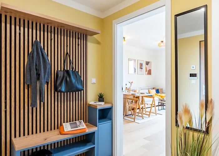 Apartman Days - One-bedroom With Balcony, Garage & 250 Mbs Wifi Prága